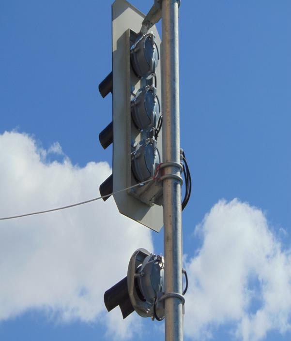 LED asigură o înlocuire deplină și rapidă a semafoarelor