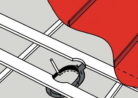 Marcaţi poziţia găurii dintre contra-şipci folosind şablonul furnizat alături de setul ţeavă de ventilaţie. Tăiaţi gaura pentru montarea ţevii.