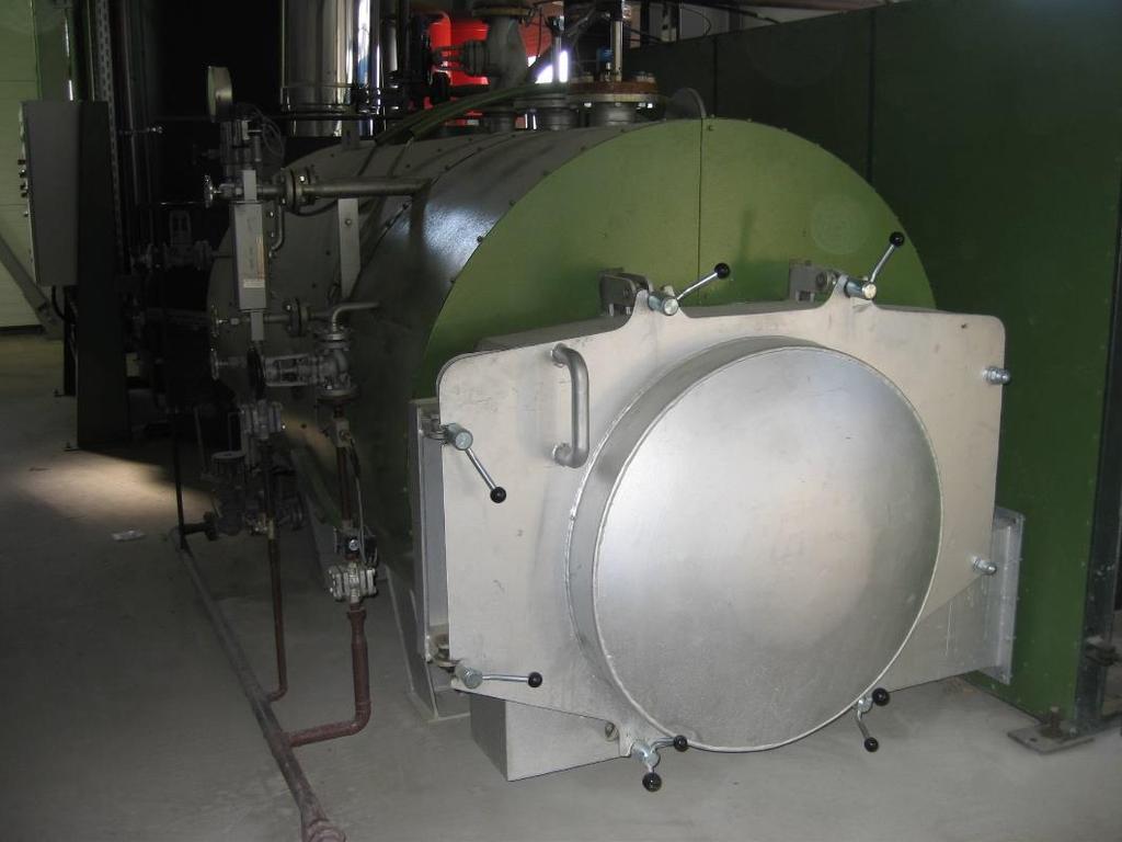 Generator de abur într-o fabrică de