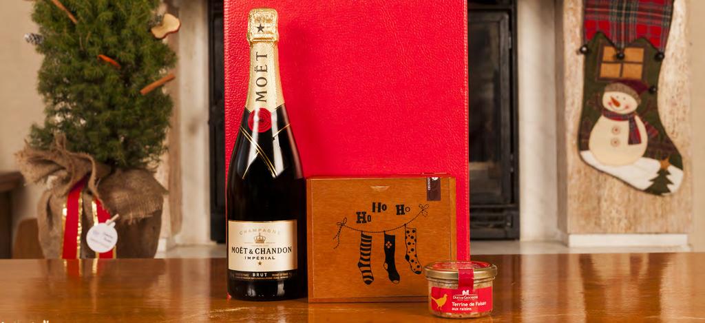 561.00 lei Cutie cadou Crăciun Șampanie Moet & Chandon, Imperial Brut, 0.