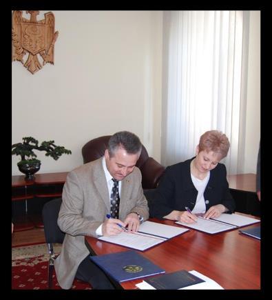 Programul Consolidarea Capacităţii de Monitoring a Societăţii Civile în Moldova Prevenirea şi controlul corupţiei în sistemul vamal şi organele de poliţie Progresele procesului de monitorizare, bazat