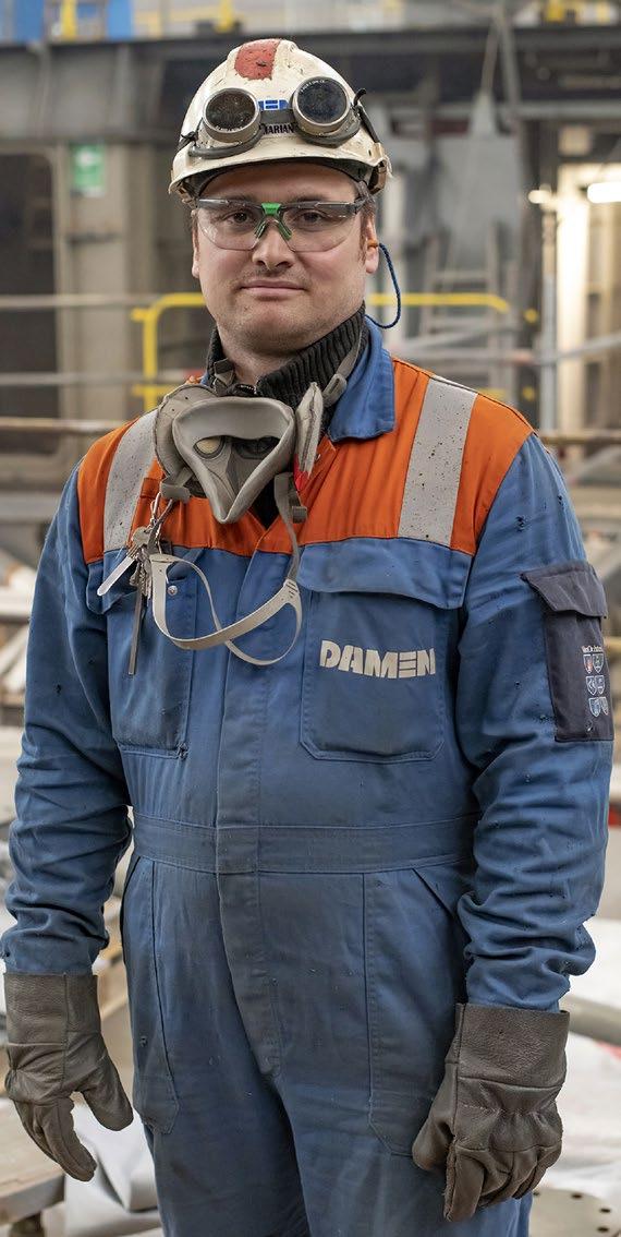 SHIPBUILDER S PORTRAIT Interview with Marian Petrică Corchi steel fitter at Hull Division I On board the vessel I feel complete Corchi Marian Petrică (Petrişor, as everyone calls him) is 32 years old