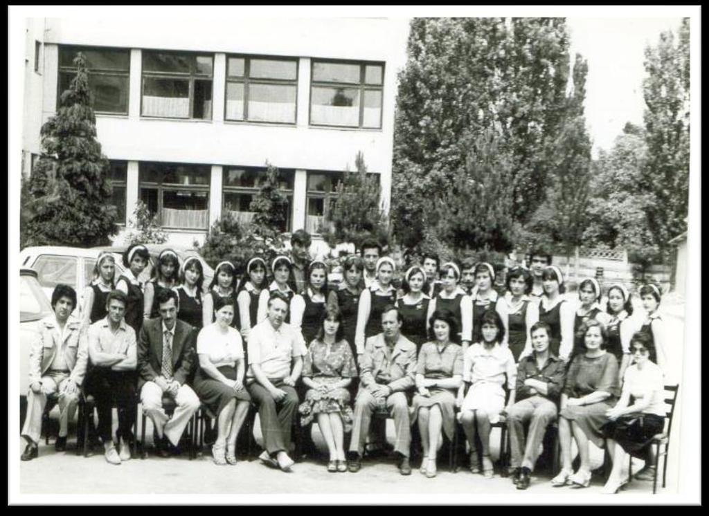 Şcoala ieri În anul 1974 se transformă în Liceul de Electrotehnică Buftea.